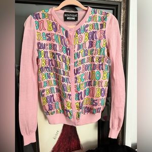Boutique Moschino sweater size XS/IT36 Like new.